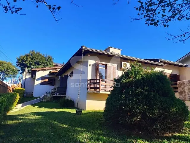 Casa 4 quartos e 3 banheiros, à venda, no bairro Palmital em Chapecó