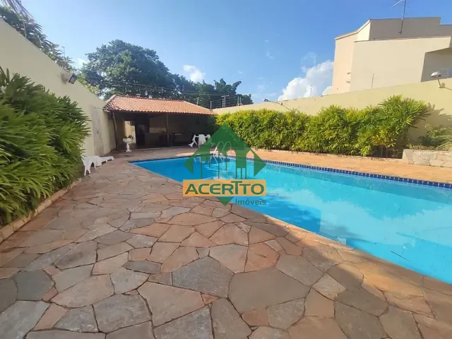 Casa com 720m² 3 quartos e 4 banheiros, à venda, no bairro Jardim Nova Yorque em Araçatuba