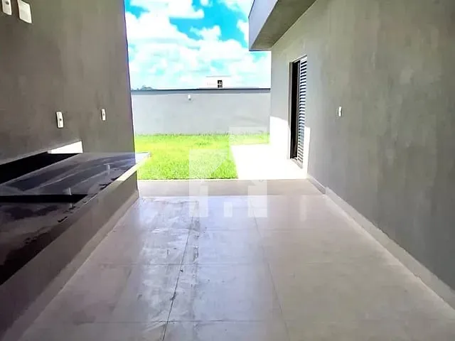 Casa com 300m² 3 quartos e 4 banheiros, à venda, no bairro São Venâncio em Itupeva