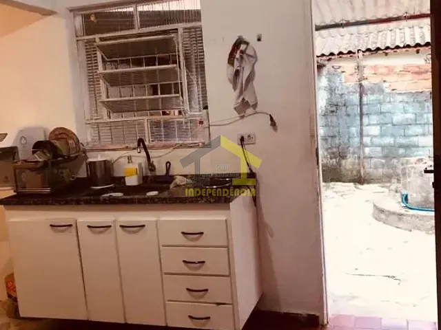 Casa com 200m² 2 quartos e 2 banheiros, à venda, no bairro Jaguaribe em Osasco