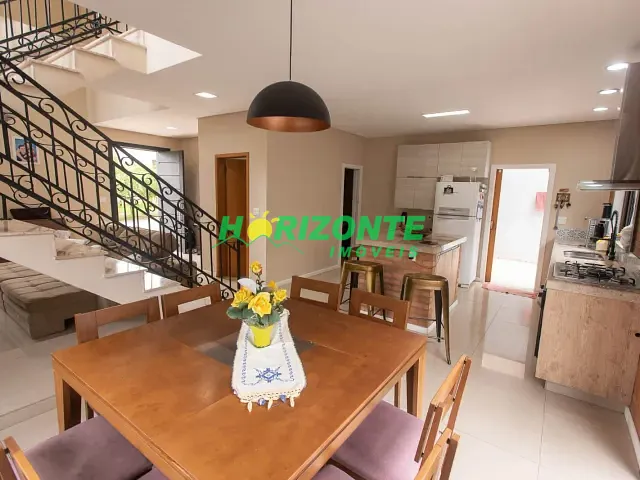 Casa 4 quartos e 4 banheiros, à venda, no bairro Condomínio Terras do Vale em Caçapava