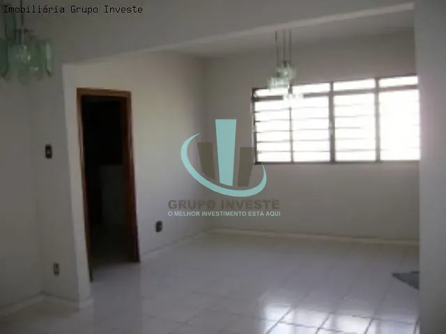 Casa com 197m² 3 quartos e 2 banheiros, à venda, no bairro CENTRO em ARARAQUARA