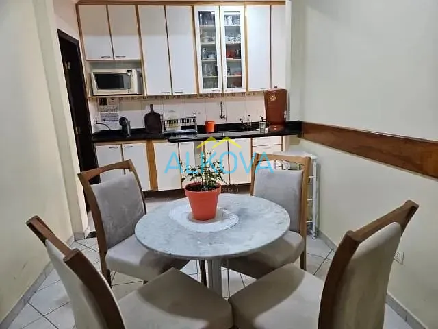 Casa com 204m² 3 quartos e 3 banheiros, à venda, no bairro Conjunto Residencial Trinta e Um de Março em São José dos Campos