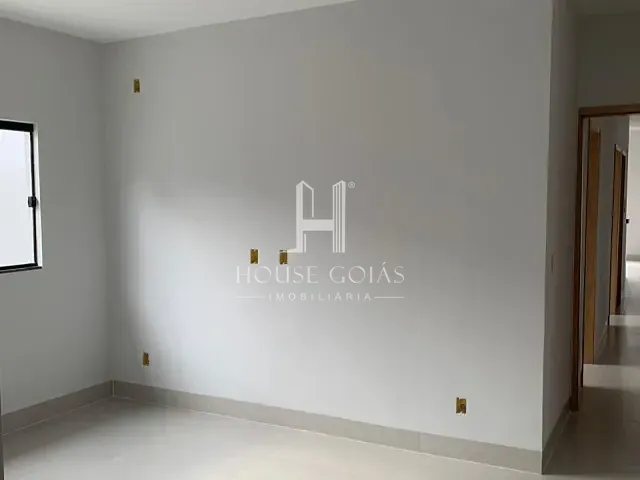 Casa com 204m² 3 quartos e 2 banheiros, à venda, no bairro Jardim Buriti Sereno em Aparecida de Goiânia