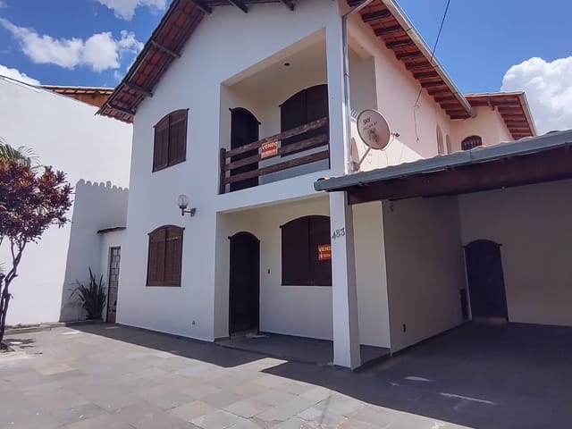 Foto do Casa - Casa Colonial 2 pavimentos, 3 quartos, 3 banheiros, 4 vagas com quintal e churrasqueira, Bairro Planalto, Belo Horizonte, MG | Deltalar Imóveis