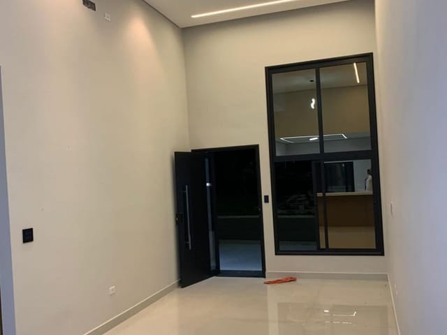 Casa com 175m² 3 quartos e 2 banheiros, à venda, no bairro Loteamento Industrial Água Preta em Pindamonhangaba