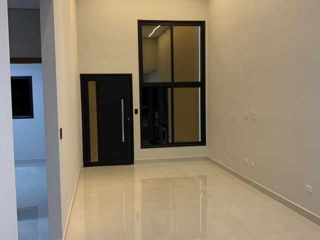 Casa com 175m² 3 quartos e 2 banheiros, à venda, no bairro Loteamento Industrial Água Preta em Pindamonhangaba