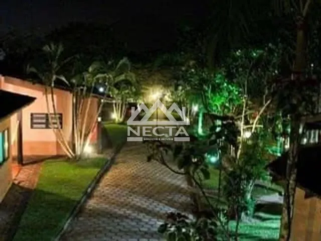 Casa com 133m² 1 quarto e 1 banheiro, à venda, no bairro Jardim Casa Branca em Caraguatatuba