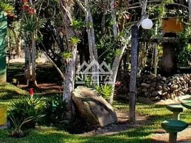 Casa com 133m² 1 quarto e 1 banheiro, à venda, no bairro Jardim Casa Branca em Caraguatatuba