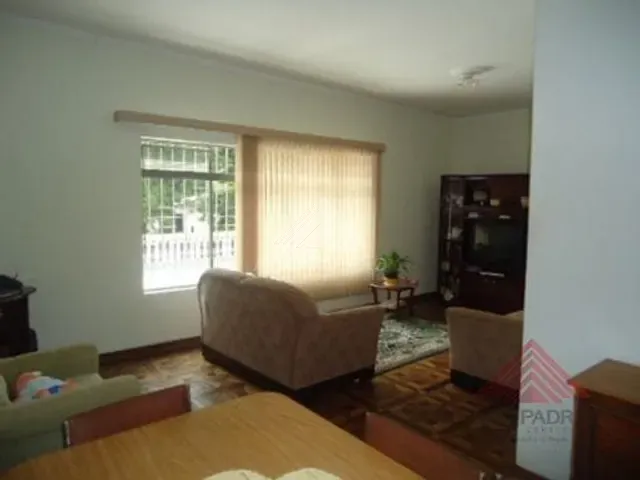 Casa com 387m² 2 quartos e 1 banheiro, à venda, no bairro Vila Assis Brasil em Mauá