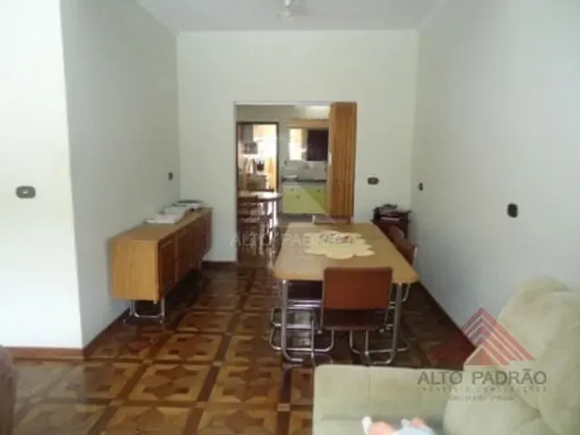 Casa com 387m² 2 quartos e 1 banheiro, à venda, no bairro Vila Assis Brasil em Mauá