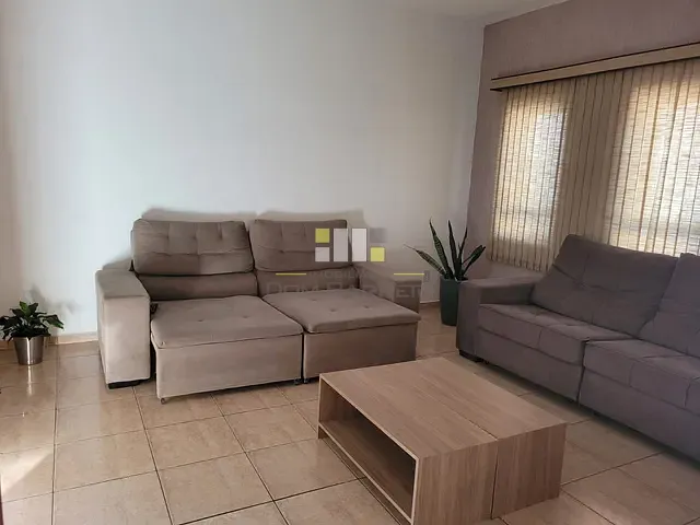 Casa com 356m² 3 quartos e 1 banheiro, à venda, no bairro Jardim Macarenko em Sumaré