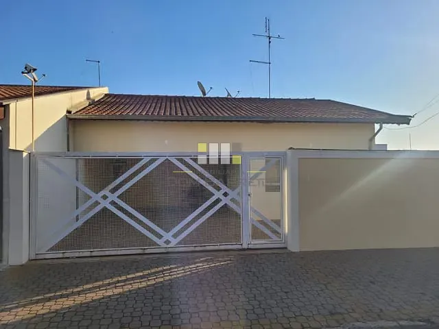 Casa com 356m² 3 quartos e 1 banheiro, à venda, no bairro Jardim Macarenko em Sumaré