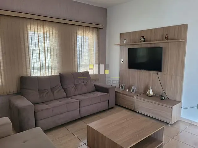 Casa com 356m² 3 quartos e 1 banheiro, à venda, no bairro Jardim Macarenko em Sumaré