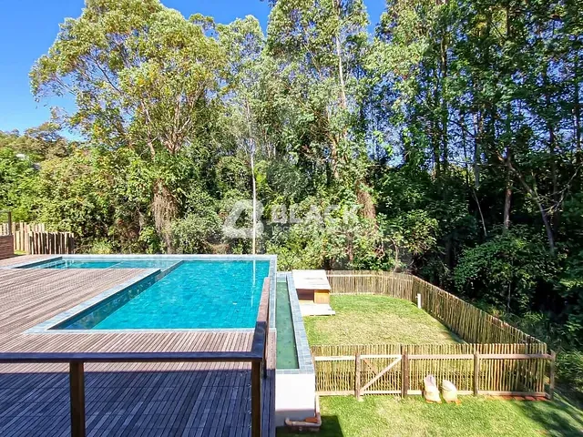 Casa com 2010m² 5 quartos e 7 banheiros, à venda ou para alugar, no bairro Pinheirinho em Itu