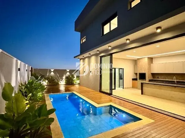 Casa com 384m² 4 quartos e 2 banheiros, à venda, no bairro Recreio dos Bandeirantes em Uberaba