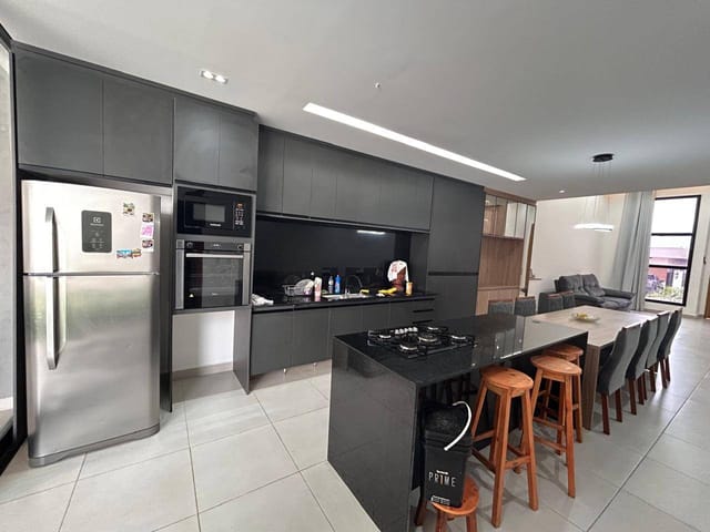 Casa com 175m² 3 quartos e 2 banheiros, à venda, no bairro Nossa Senhora do Perpétuo Socorro em Pindamonhangaba