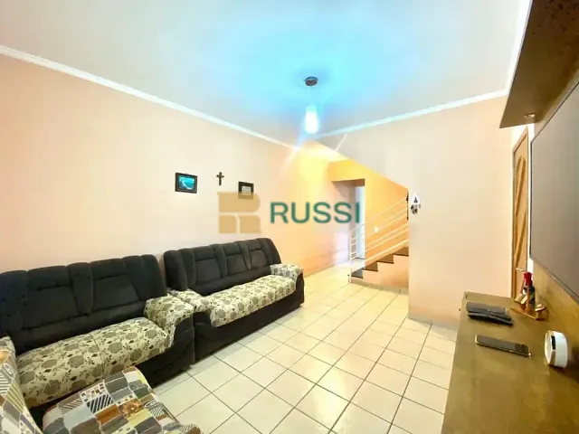 Casa 3 quartos e 3 banheiros, à venda, no bairro Jardim das Indústrias em São José dos Campos