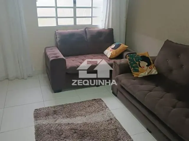 Casa com 67m² 4 quartos e 2 banheiros, à venda, no bairro Vila Yara em Osasco
