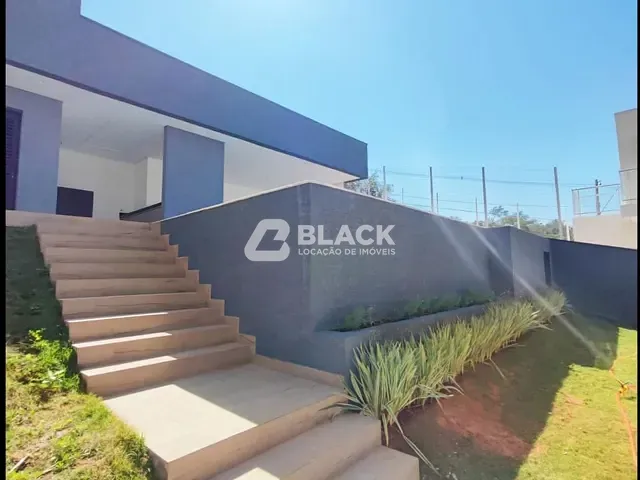 Casa com 455m² 3 quartos e 4 banheiros, à venda ou para alugar, no bairro Santana em Bragança Paulista