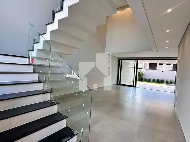 Casa com 250m² 3 quartos e 4 banheiros, à venda, no bairro Loteamento Reserva Ermida em Jundiaí