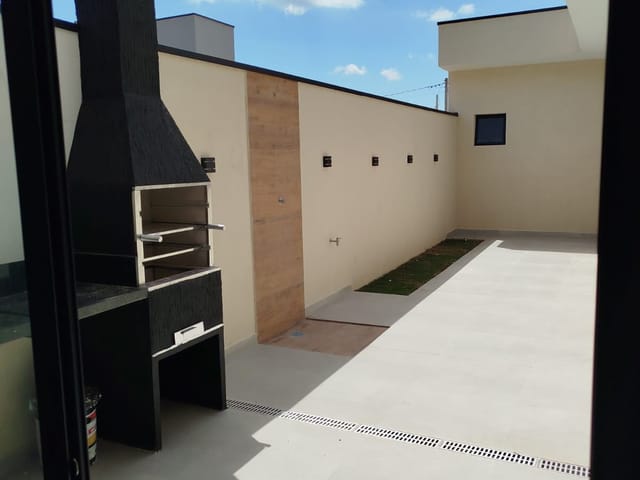 Casa com 175m² 3 quartos e 2 banheiros, à venda, no bairro Loteamento Industrial Água Preta em Pindamonhangaba