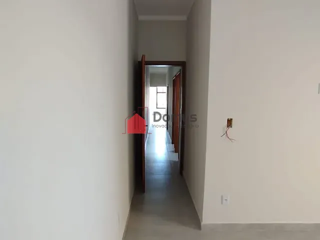 Casa com 175m² 3 quartos e 2 banheiros, à venda, no bairro Loteamento Industrial Água Preta em Pindamonhangaba