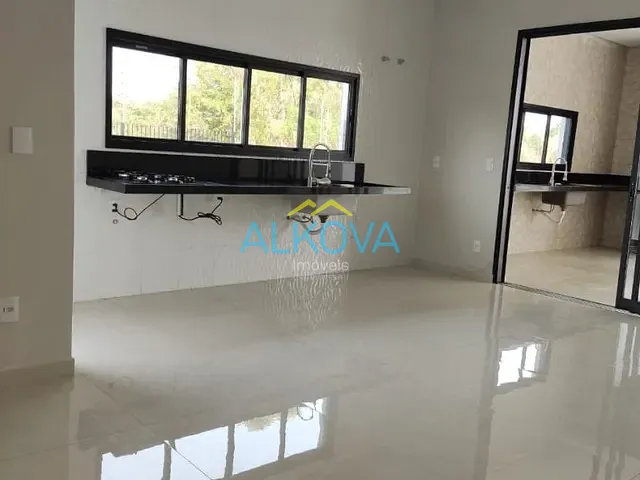 Casa com 425m² 3 quartos e 4 banheiros, à venda, no bairro Residencial Colinas em Caçapava