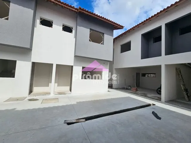Casa com 79m² 2 quartos e 2 banheiros, à venda, no bairro Cidade Jardim em Caraguatatuba
