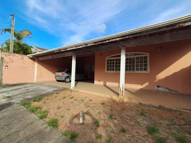 Casa com 327m² 3 quartos e 2 banheiros, à venda, no bairro Urbanova em São José dos Campos