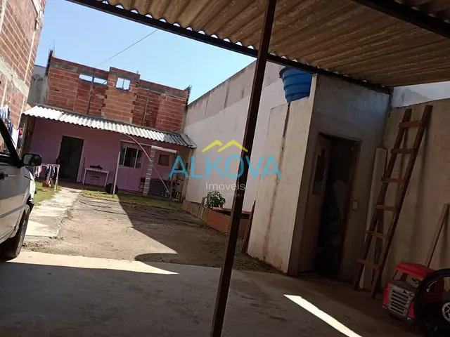 Casa com 175m² 2 quartos e 1 banheiro, à venda, no bairro Recanto dos Eucaliptos em São José dos Campos