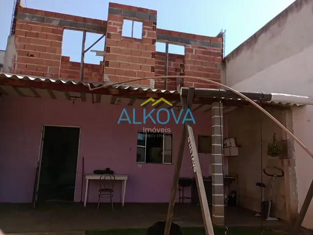 Casa com 175m² 2 quartos e 1 banheiro, à venda, no bairro Recanto dos Eucaliptos em São José dos Campos