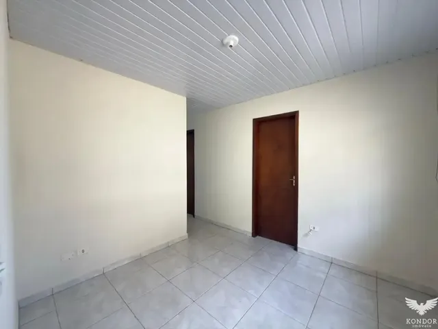 Casa 3 quartos e 1 banheiro, para alugar, no bairro Centro em Campo Magro