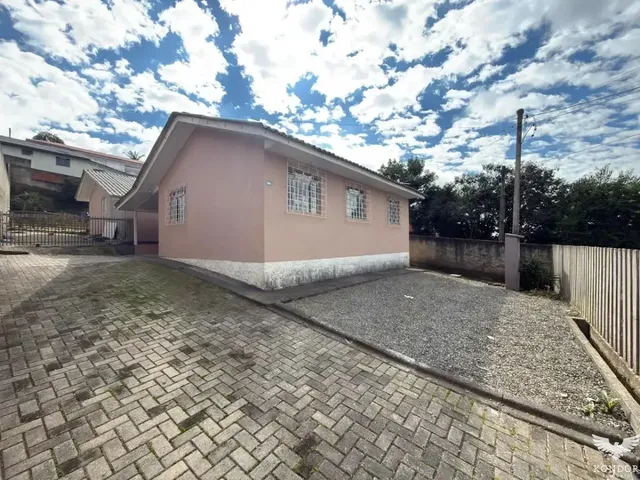 Casa 3 quartos e 1 banheiro, para alugar, no bairro Centro em Campo Magro