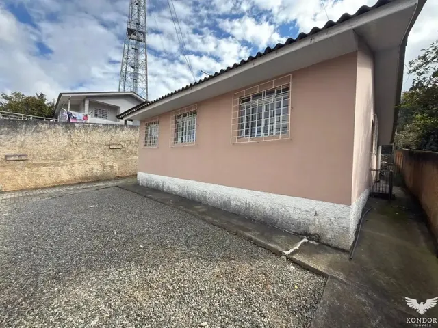 Casa 3 quartos e 1 banheiro, para alugar, no bairro Centro em Campo Magro