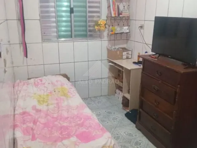 Casa com 300m² 2 quartos e 1 banheiro, à venda, no bairro Recanto Vital Brasil em Mauá