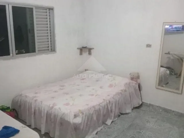 Casa com 300m² 2 quartos e 1 banheiro, à venda, no bairro Recanto Vital Brasil em Mauá
