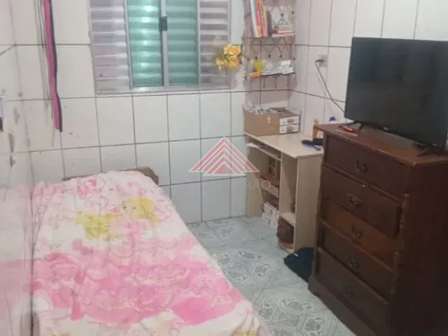 Casa com 300m² 2 quartos e 1 banheiro, à venda, no bairro Recanto Vital Brasil em Mauá