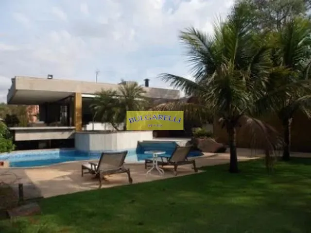 Casa com 1020m² 4 quartos e 6 banheiros, à venda, no bairro LOTEAMENTO PORTAL DO PARAISO em Jundiai