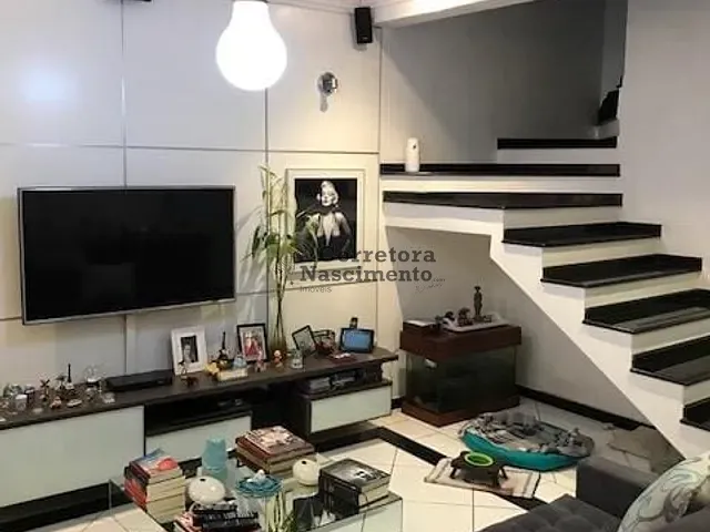 Casa com 200m² 2 quartos e 3 banheiros, à venda, no bairro Jardim Califórnia em Jacareí