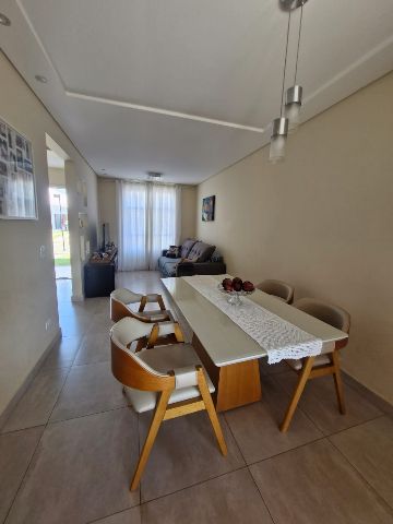 Casa 3 quartos e 3 banheiros, à venda, no bairro Alto do Cardoso em Pindamonhangaba