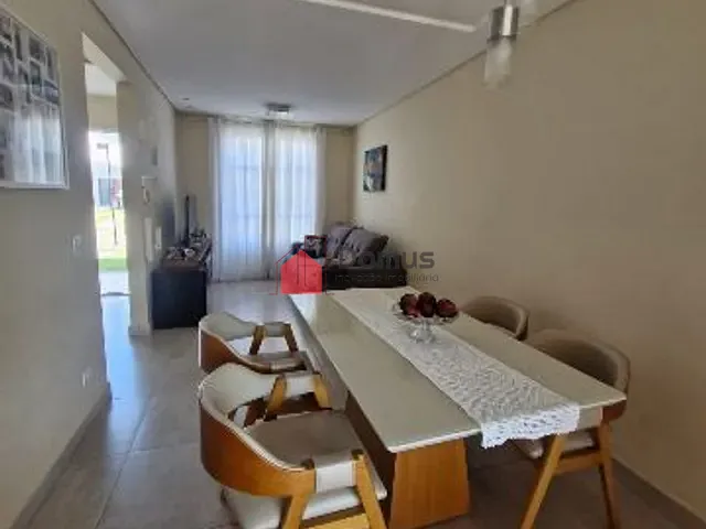 Casa 3 quartos e 3 banheiros, à venda, no bairro Alto do Cardoso em Pindamonhangaba