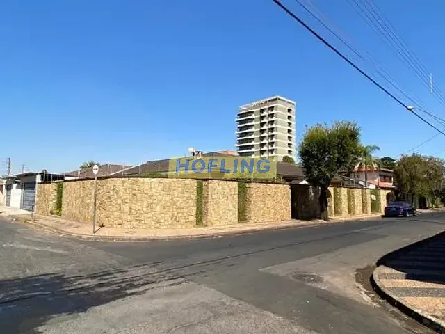 Casa com 576m² 3 quartos e 5 banheiros, à venda, no bairro Vila Santo Antônio em Rio Claro