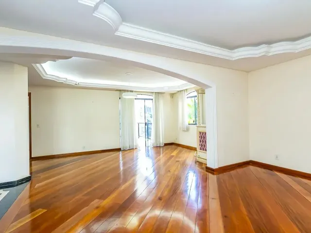 Casa com 434m² 3 quartos e 5 banheiros, para alugar, no bairro Mossunguê em Curitiba