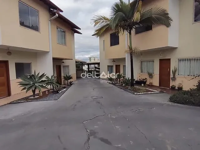 Casa com 116m² 3 quartos e 2 banheiros, à venda, no bairro Santa Branca em Belo Horizonte