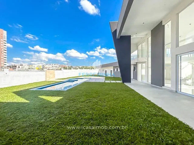 Casa com 1200m² 4 quartos e 6 banheiros, à venda ou para alugar, no bairro Colinas do Paratehy em São José dos Campos
