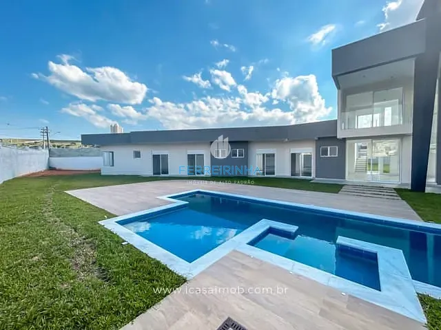 Casa com 1200m² 4 quartos e 6 banheiros, à venda ou para alugar, no bairro Colinas do Paratehy em São José dos Campos