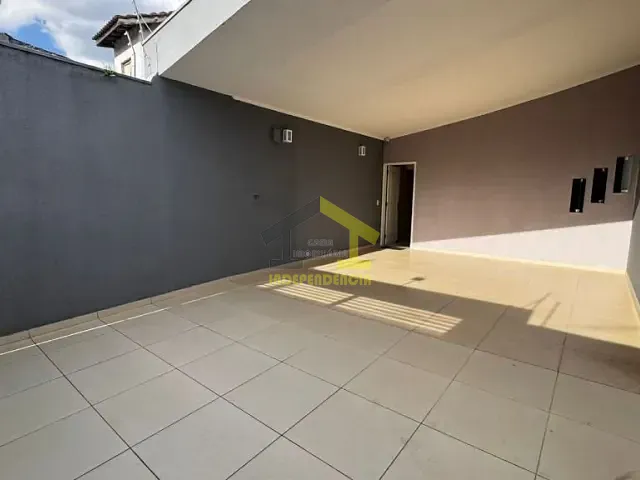 Casa com 230m² 3 quartos e 1 banheiro, à venda, no bairro Jardim Nossa Senhora de Fátima em Itatiba