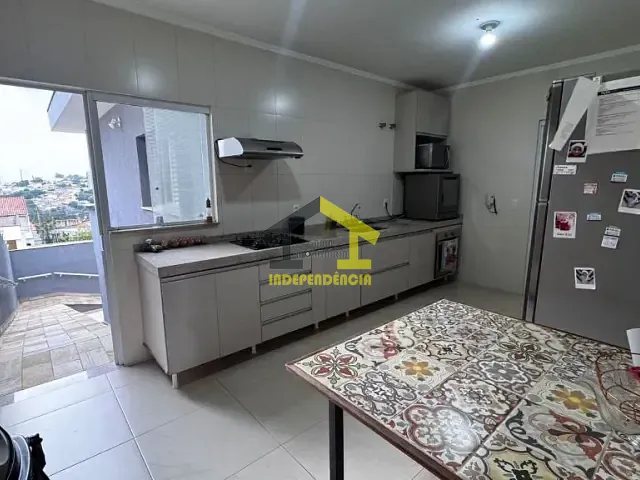 Casa com 230m² 3 quartos e 1 banheiro, à venda, no bairro Jardim Nossa Senhora de Fátima em Itatiba