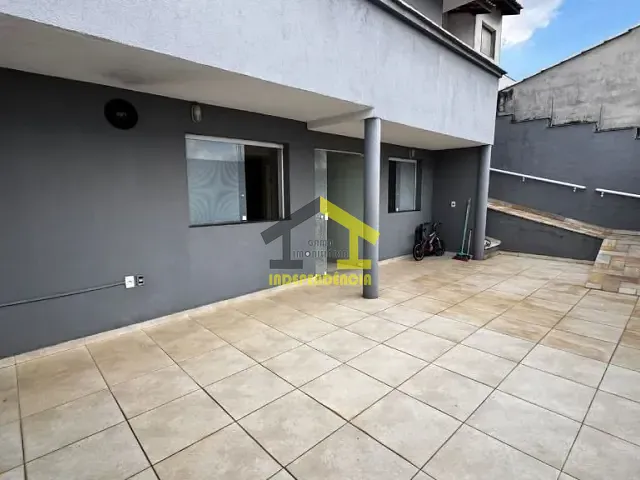 Casa com 230m² 3 quartos e 1 banheiro, à venda, no bairro Jardim Nossa Senhora de Fátima em Itatiba